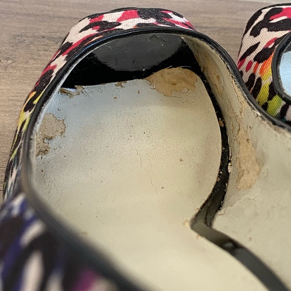 Nine West Rainbow Leopard Print Peep Toe Pumps / Heels - Picture 8 of 15